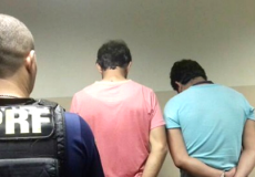 Homens são presos após simularem acidente para aplicar golpe em seguro